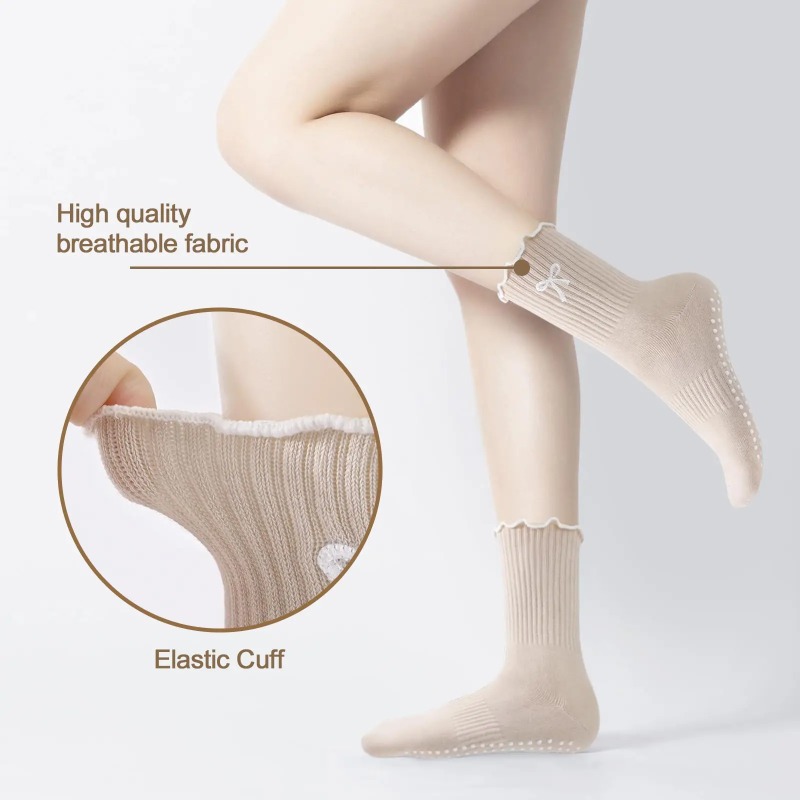 جوارب يوغا احترافية، مصنوعة من - مراجعة Pilates & Yoga Reversible Mockneck Sweatshirt وسعره